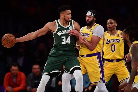 los angeles lakers vs milwaukee bucks prediction|Los Angeles Lakers at Milwaukee Bucks odds, picks and predictions.